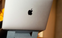这款隐形MacBook支架今天仅售20美元
