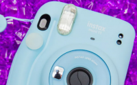 富士胶片的InstaxMini11即时相机更智能适合自拍