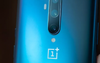 OnePlus8Pro泄漏显示打孔屏幕和切出的摄像头