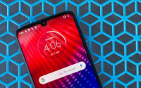 MotoZ4与GalaxyS10EPixel 3A XLOnePlus 6T
