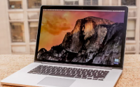 苹果公司周四宣布他们召回了一些较早的15英寸MacBookPro
