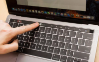 MacBookPro键盘iFixit拆解揭示了Apple在最新更新中的更改