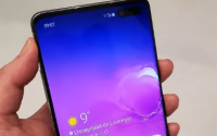 GalaxyS105G动手三星5月更快手机的现场演示