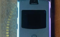 可折叠的Razr智能手机会挠您的怀旧骨头吗