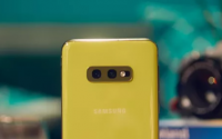 GalaxyS10手机多达4个后置摄像头