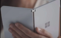 图像泄漏确实显示SurfaceDuo从正面看更贴近和个性化
