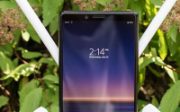 Xperia1代表了新组织下的第一款旗舰设备对索尼来说是非常重要的设备