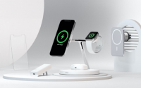 这两款设备适用于iPhoneAppleWatch和AirPods的三合一充电器