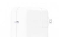 苹果今天悄然发布了新版30WUSB-C电源适配器