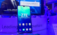 中兴在MWC2019上展示了其首款5G手机