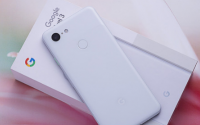 谷歌Pixel4XL采用了和三星S10+相同的Infinity-O打孔屏