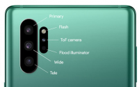 三星Note10Pro顶部设有降噪麦克风和距离感应器