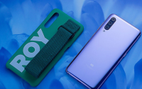 小米9搭载了一块6.39英寸AMOLED19.5:9FHD