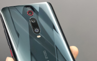 红米K20Pro限量版背部进行了重新设计