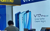 vivoV17Pro正面采用升降式全面屏整体的设计非常像X27 Pro