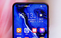 荣耀Play3搭载麒麟710F芯片辅以最高6GB运存