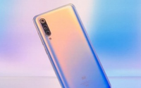 小米9Pro5G使用一块6.39英寸AMOLED19.5:9 FHD+水滴全面屏