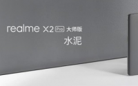 realmeX2Pro大师版搭载6.5英寸的SuperAMOLED水滴全面屏