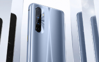 realme真我X50Pro玩家版采用一块6.44英寸双打孔直面屏