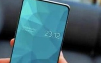 三星GalaxyS21将会采用一块6.7英寸QHD120Hz的挖孔全面屏