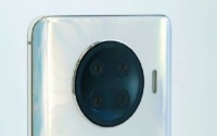 realmeRace背部采用了双曲面的设计相机模组格外显眼