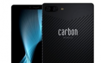 Carbon1Mark II是全球首款采用碳纤维材质机身的智能手机