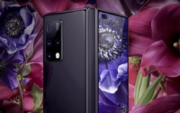 华为MateX24G版在折叠状态下拥有一块6.45英寸的屏幕