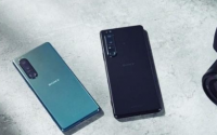 索尼Xperia1III采用了6.5英寸的4KHDROLED屏幕