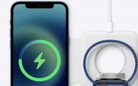 2月27日苹果希望让iPhone屏幕为其他设备无线充电