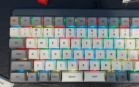 System76发布评论带有USB集线器的Linux友好型键盘
