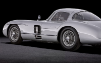 世界上最昂贵的汽车：2.03亿美元的梅赛德斯-奔驰300 SLR